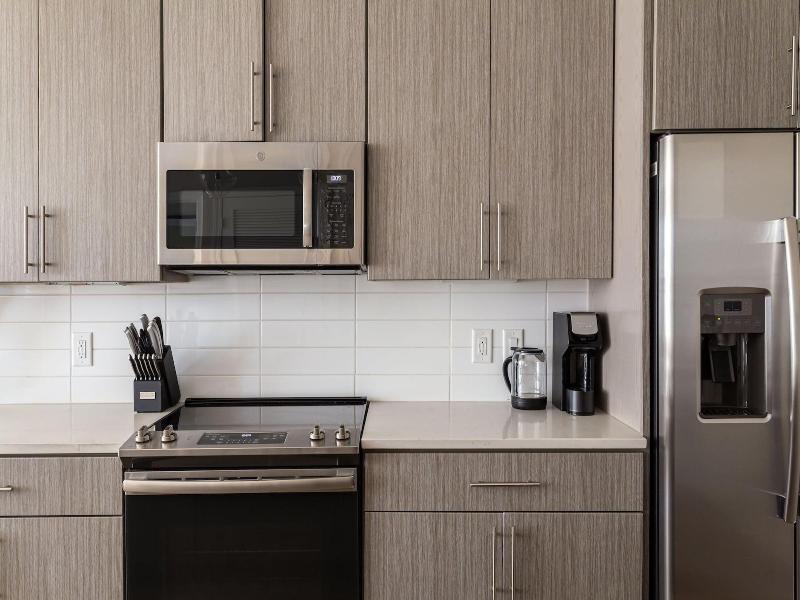 Kasa Freemorewest Charlotte image