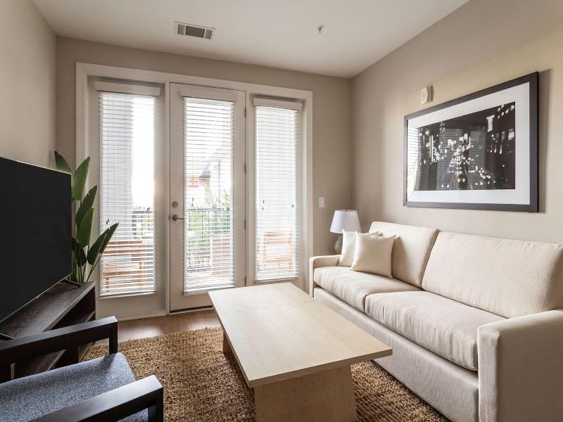 Kasa Freemorewest Charlotte image