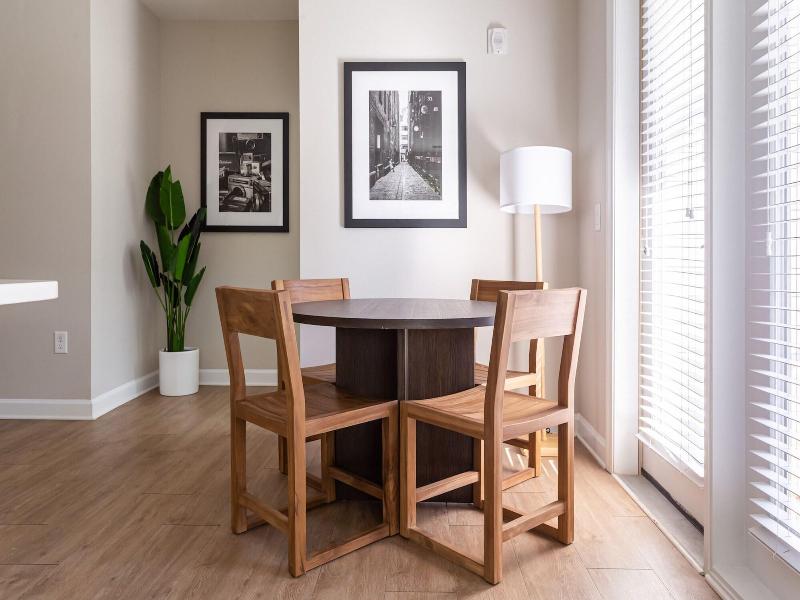Kasa Freemorewest Charlotte image
