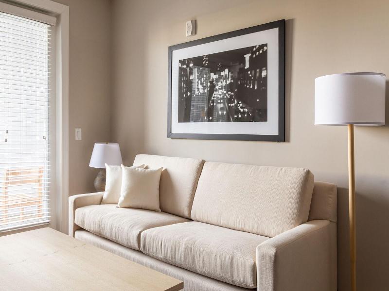 Kasa Freemorewest Charlotte image