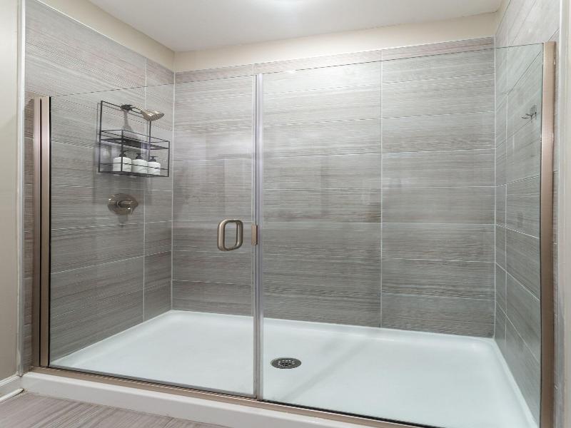 Kasa Freemorewest Charlotte image