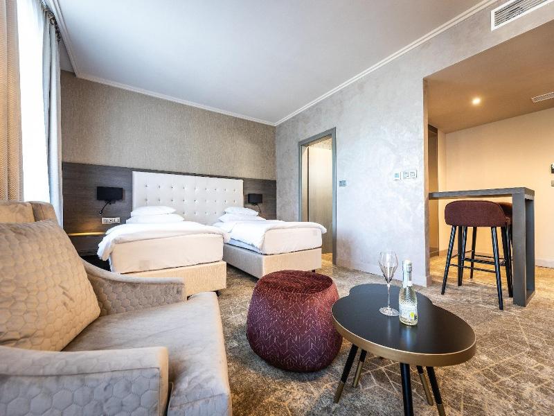 Hotel Europa Komárno image