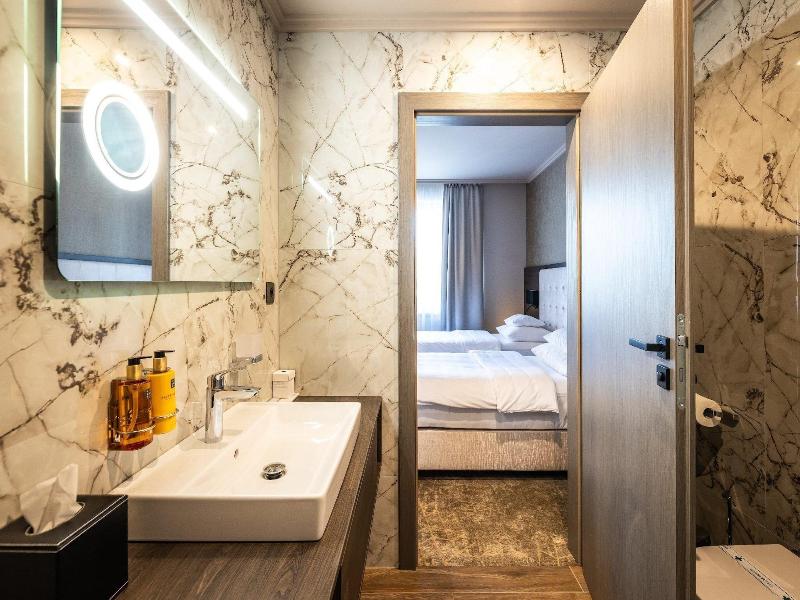 Hotel Europa Komárno image