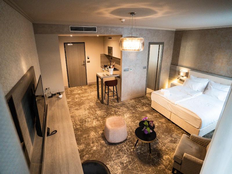 Hotel Europa Komárno image
