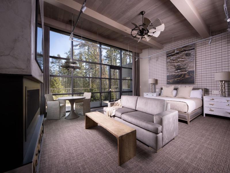 The Bradstan Boutique Hotel image
