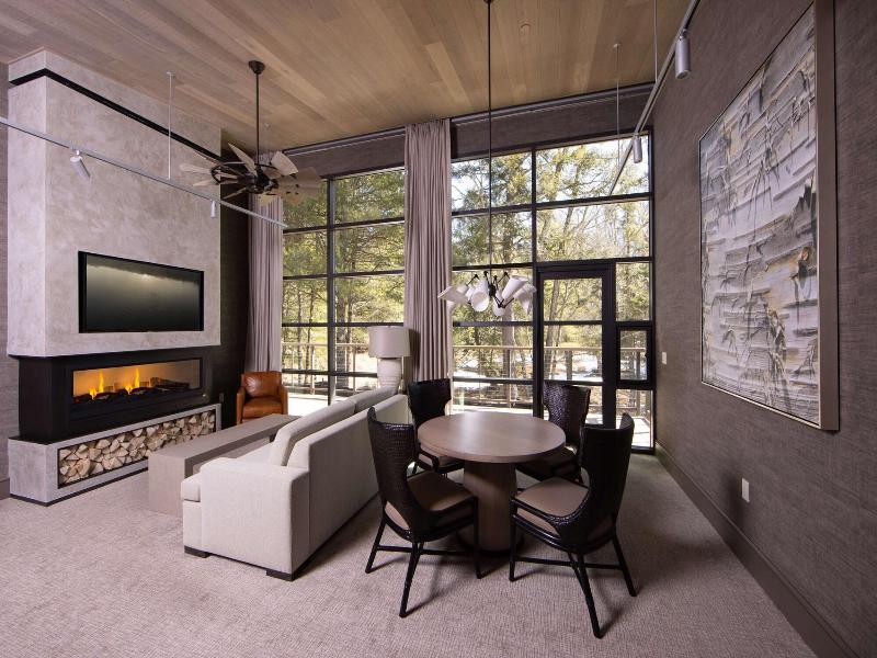 The Bradstan Boutique Hotel image