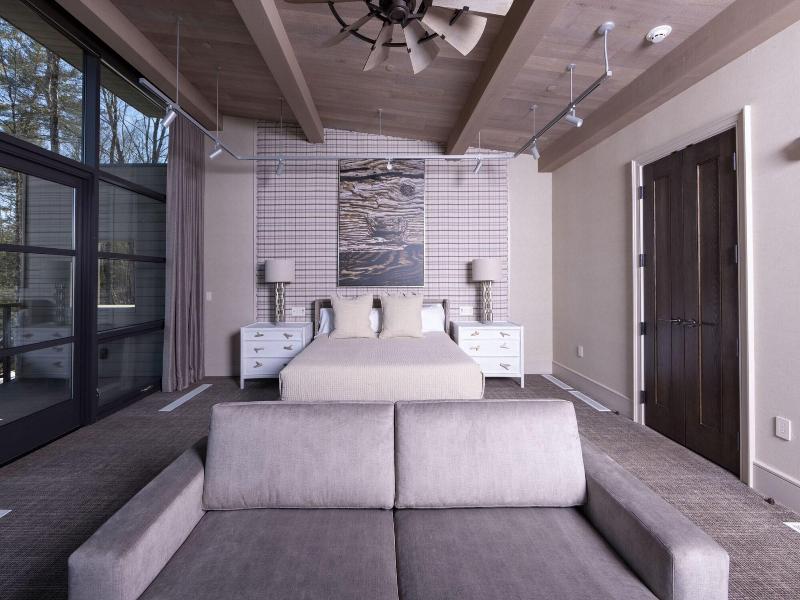 The Bradstan Boutique Hotel image