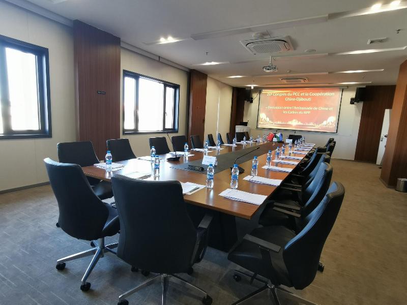 Escale International Hotel image