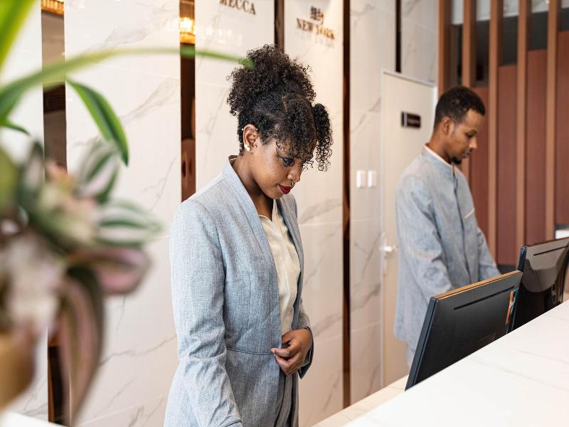 Escale International Hotel image