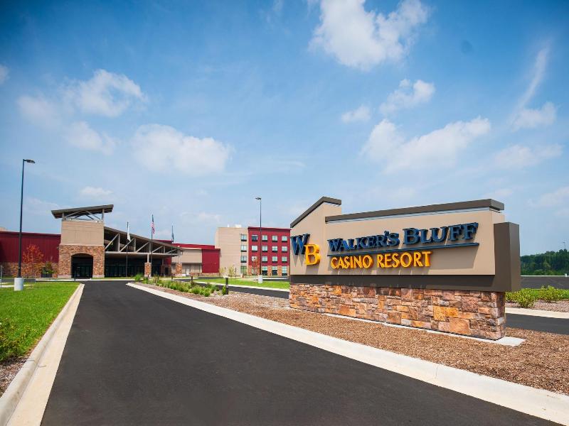 Walker's Bluff Casino Resort — exterior view
