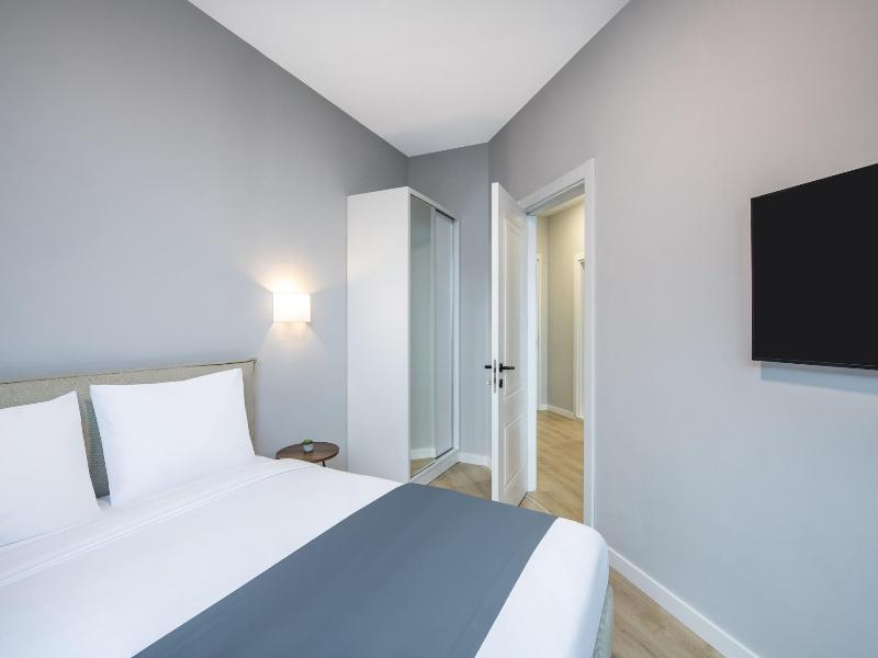 Steps Batumi  Hotel & Suites image