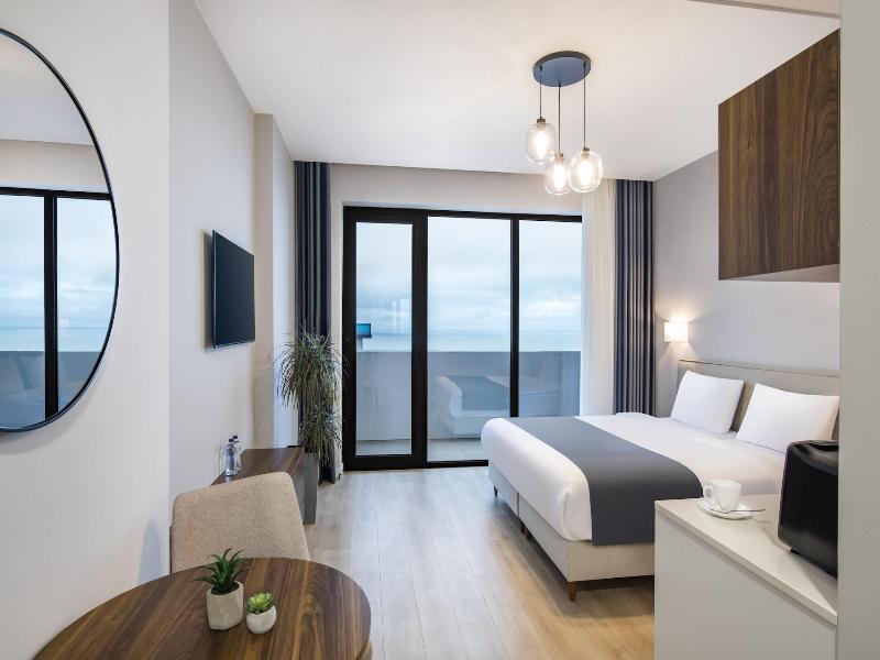 Steps Batumi  Hotel & Suites image
