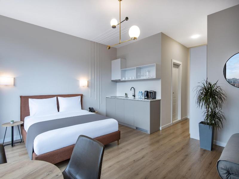 Steps Batumi  Hotel & Suites image