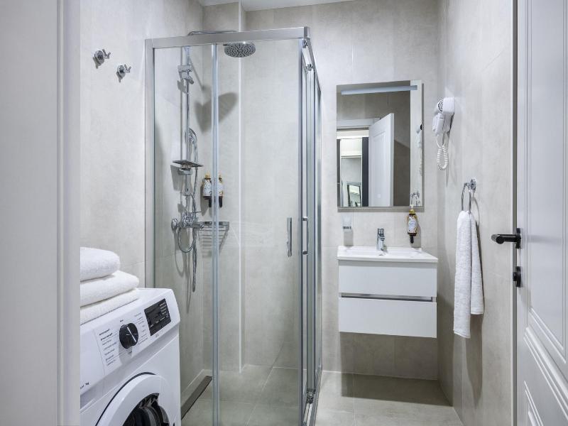 Steps Batumi  Hotel & Suites image