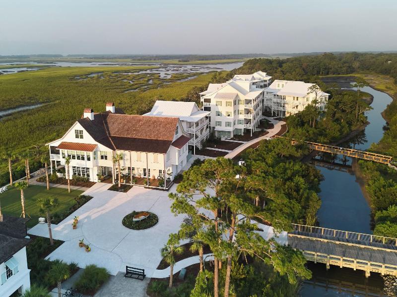 The Dunlin, Auberge Collection