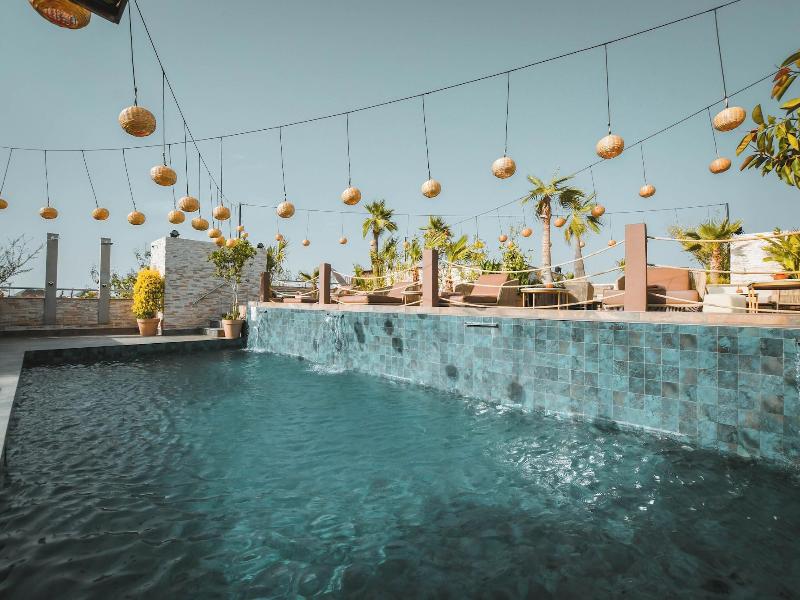 555 Hotel Clubbing Adults Only image