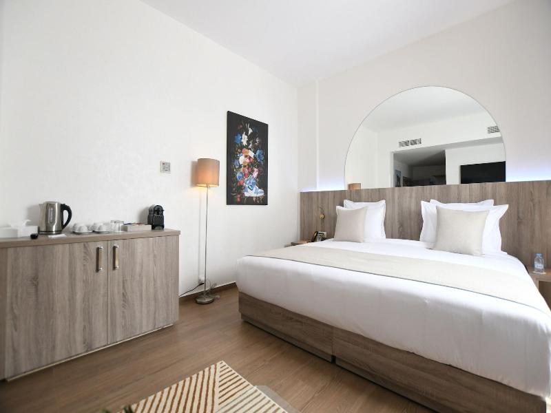 555 Hotel Clubbing Adults Only image