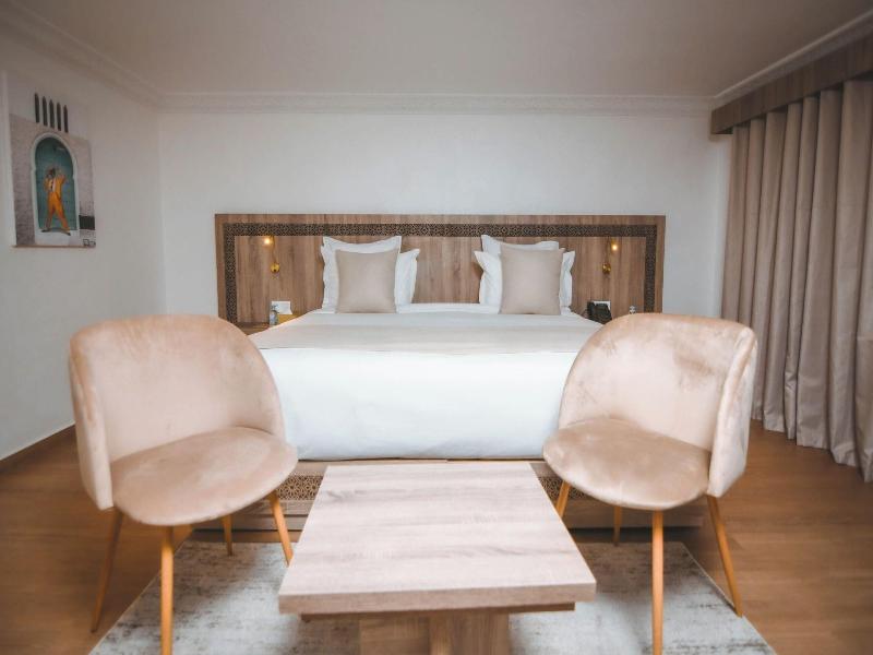 555 Hotel Clubbing Adults Only image