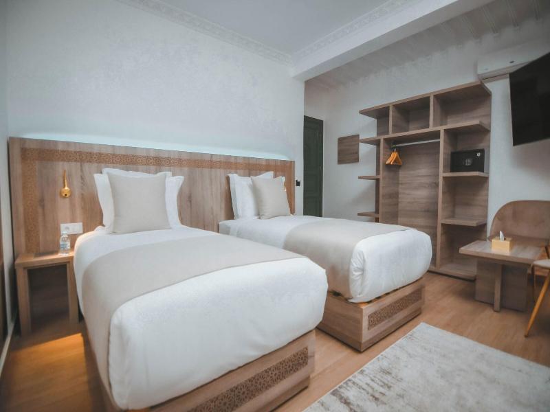 555 Hotel Clubbing Adults Only image