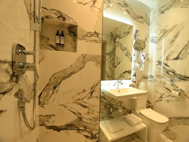 555 Hotel Clubbing Adults Only image