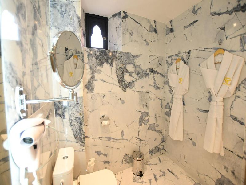 555 Hotel Clubbing Adults Only image