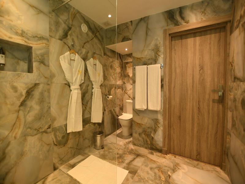 555 Hotel Clubbing Adults Only image