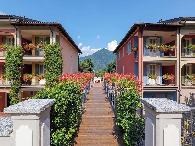 Aquazzurra Resort & Aparthotel image