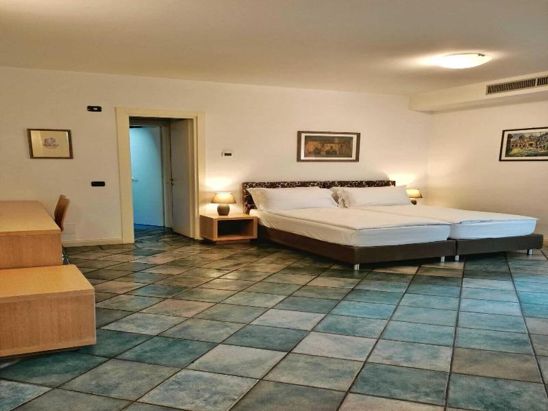 Aquazzurra Resort & Aparthotel image