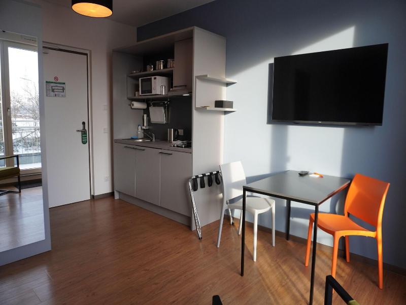 Fairn Square Hotel image