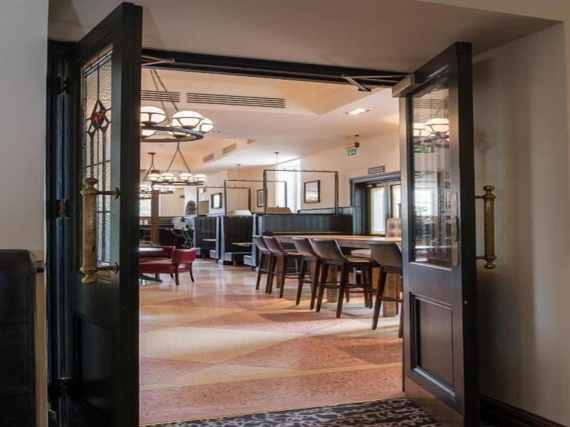 The Old Borough By Wetherspoon image
