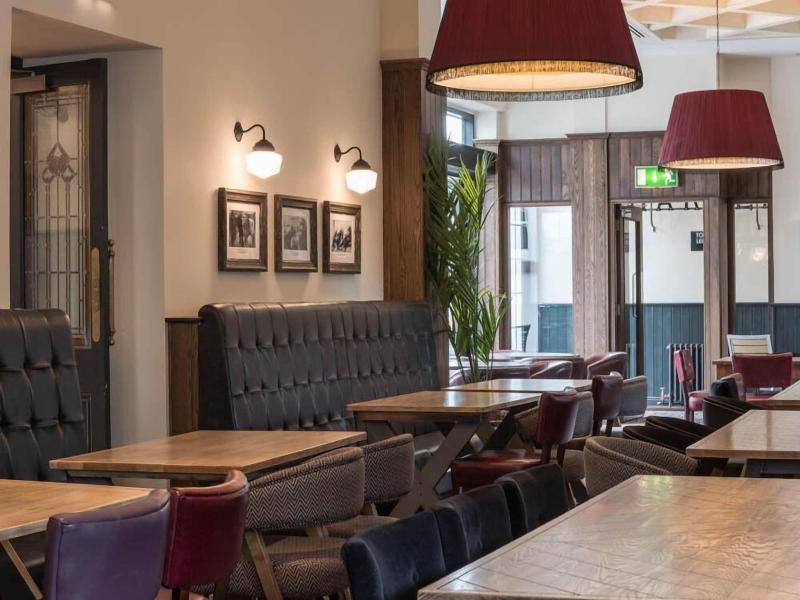 The Old Borough By Wetherspoon image