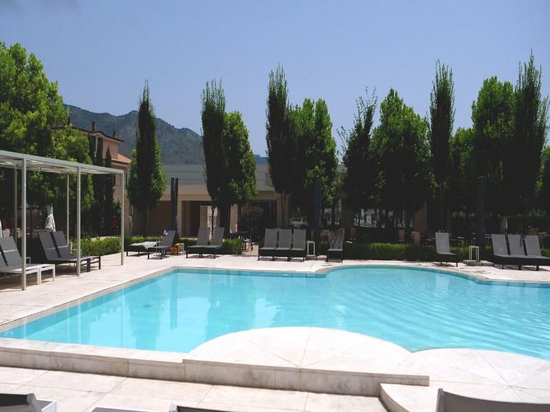 Kairos Resort image