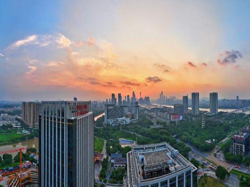Ln Dongfang Hotel Pazhou image