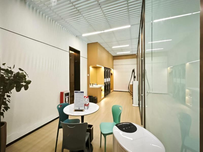 Ln Dongfang Hotel Pazhou image