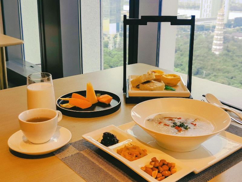 Ln Dongfang Hotel Pazhou image