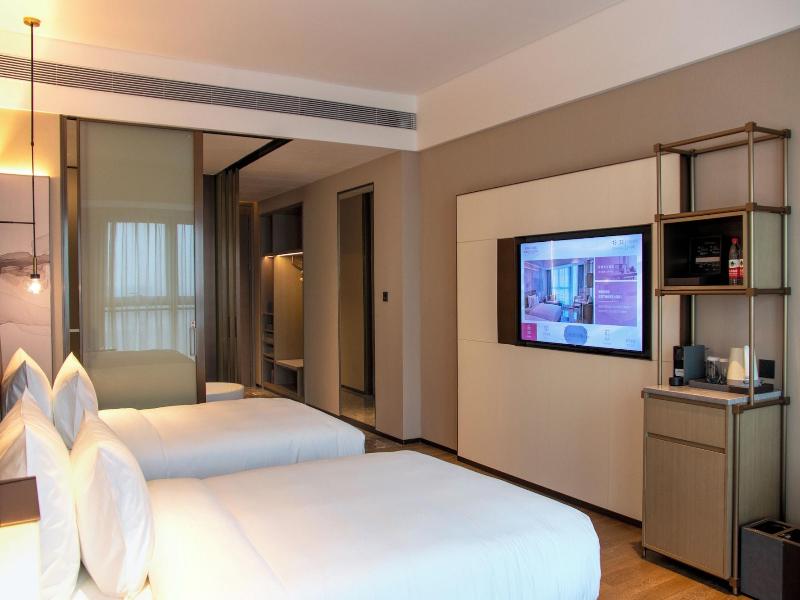 Ln Dongfang Hotel Pazhou image