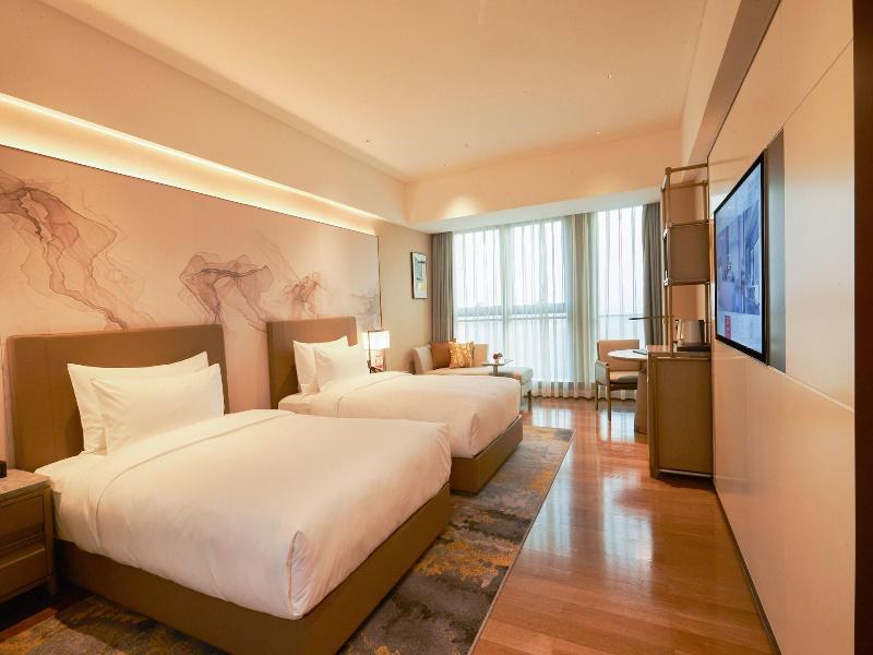 Ln Dongfang Hotel Pazhou image