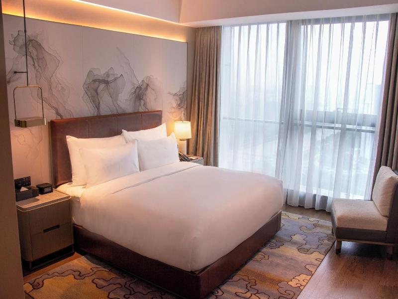 Ln Dongfang Hotel Pazhou image
