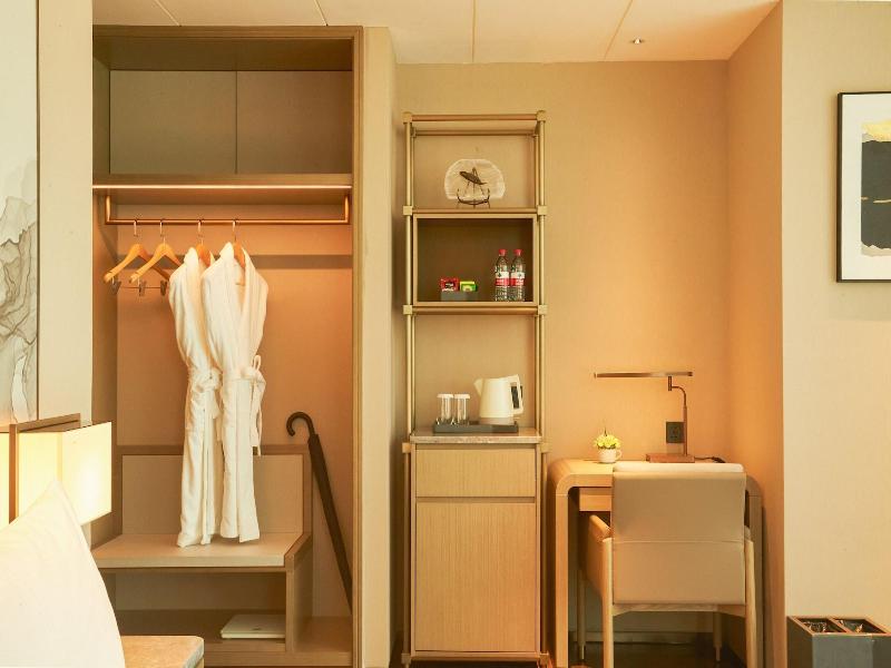 Ln Dongfang Hotel Pazhou image