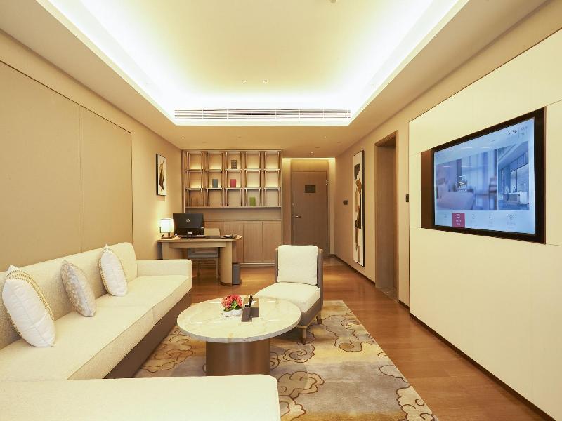 Ln Dongfang Hotel Pazhou image