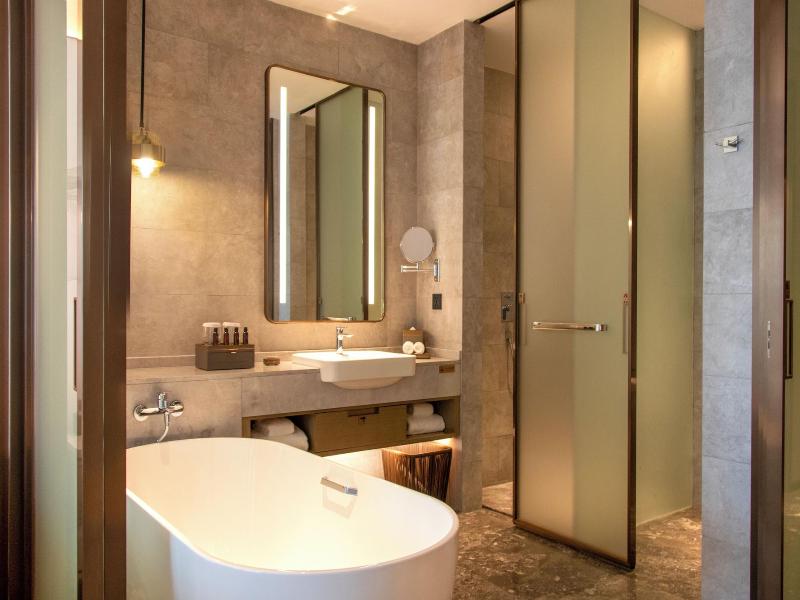 Ln Dongfang Hotel Pazhou image