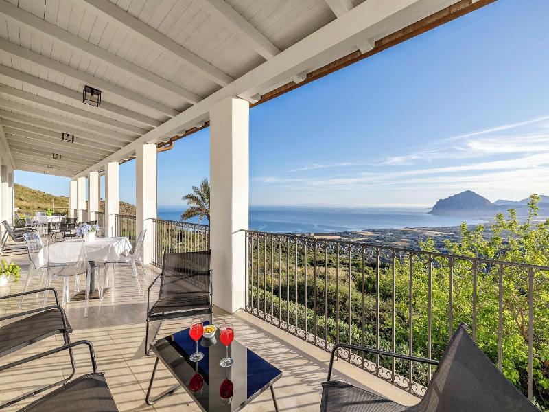 Venere Di Erice Resort image