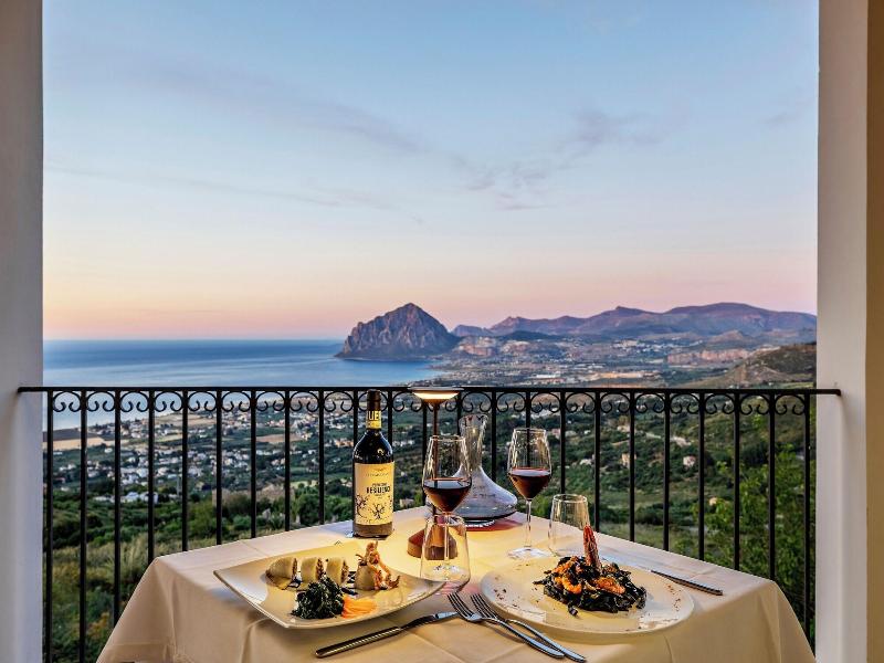 Venere Di Erice Resort image