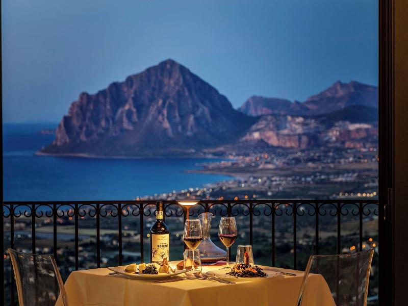 Venere Di Erice Resort image