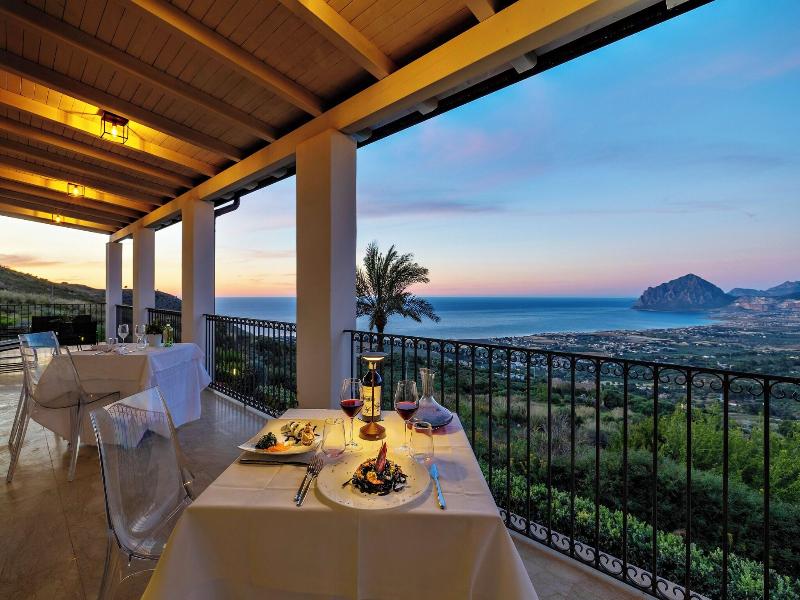Venere Di Erice Resort image