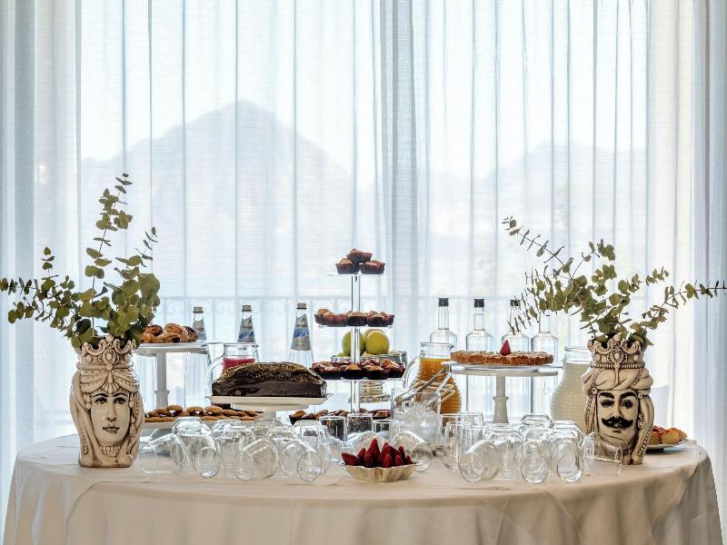 Venere Di Erice Resort image