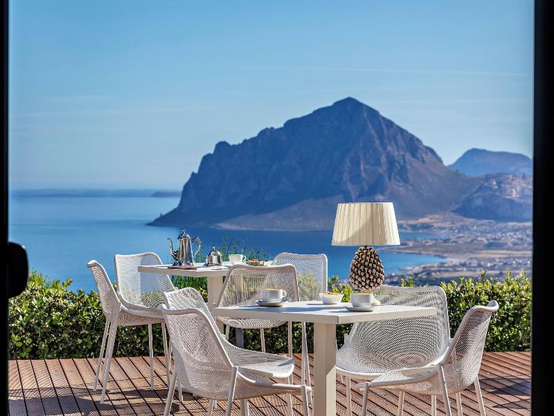 Venere Di Erice Resort image