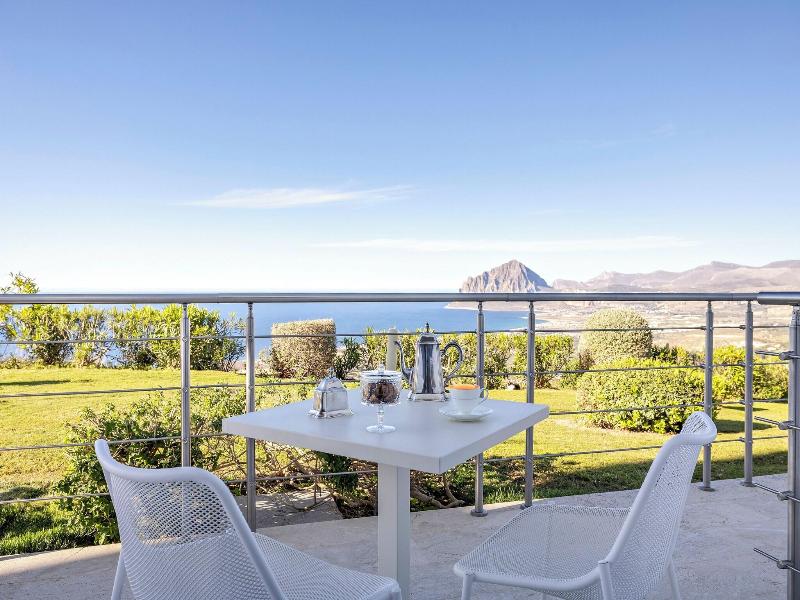 Venere Di Erice Resort image