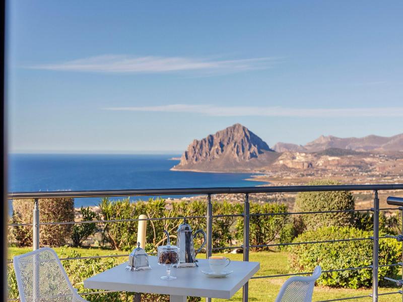 Venere Di Erice Resort image