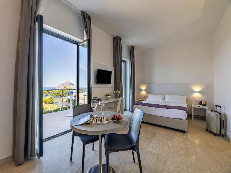Venere Di Erice Resort image